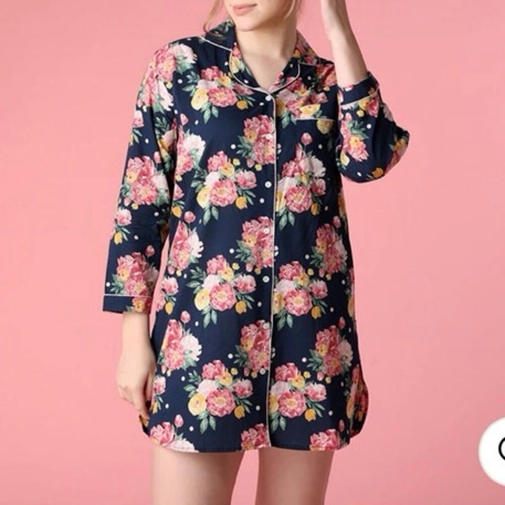 Mahogany Roslyn Nightshirt pajamas women’s Sz. M navy pink floral cotton NWT